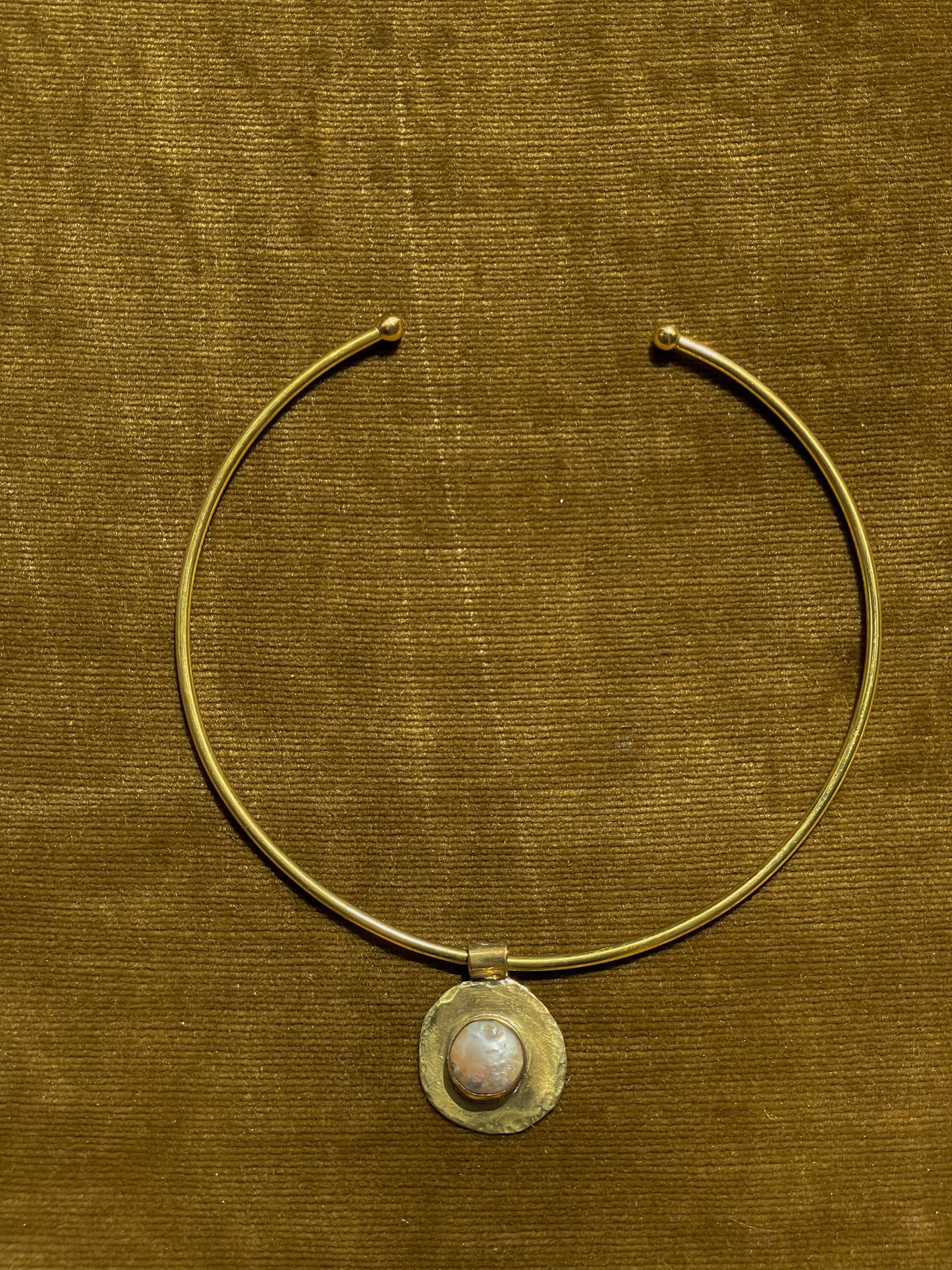 Coin Pearl Brass Collar