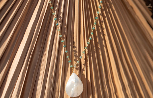 Mako Necklace - Mother of Pearl